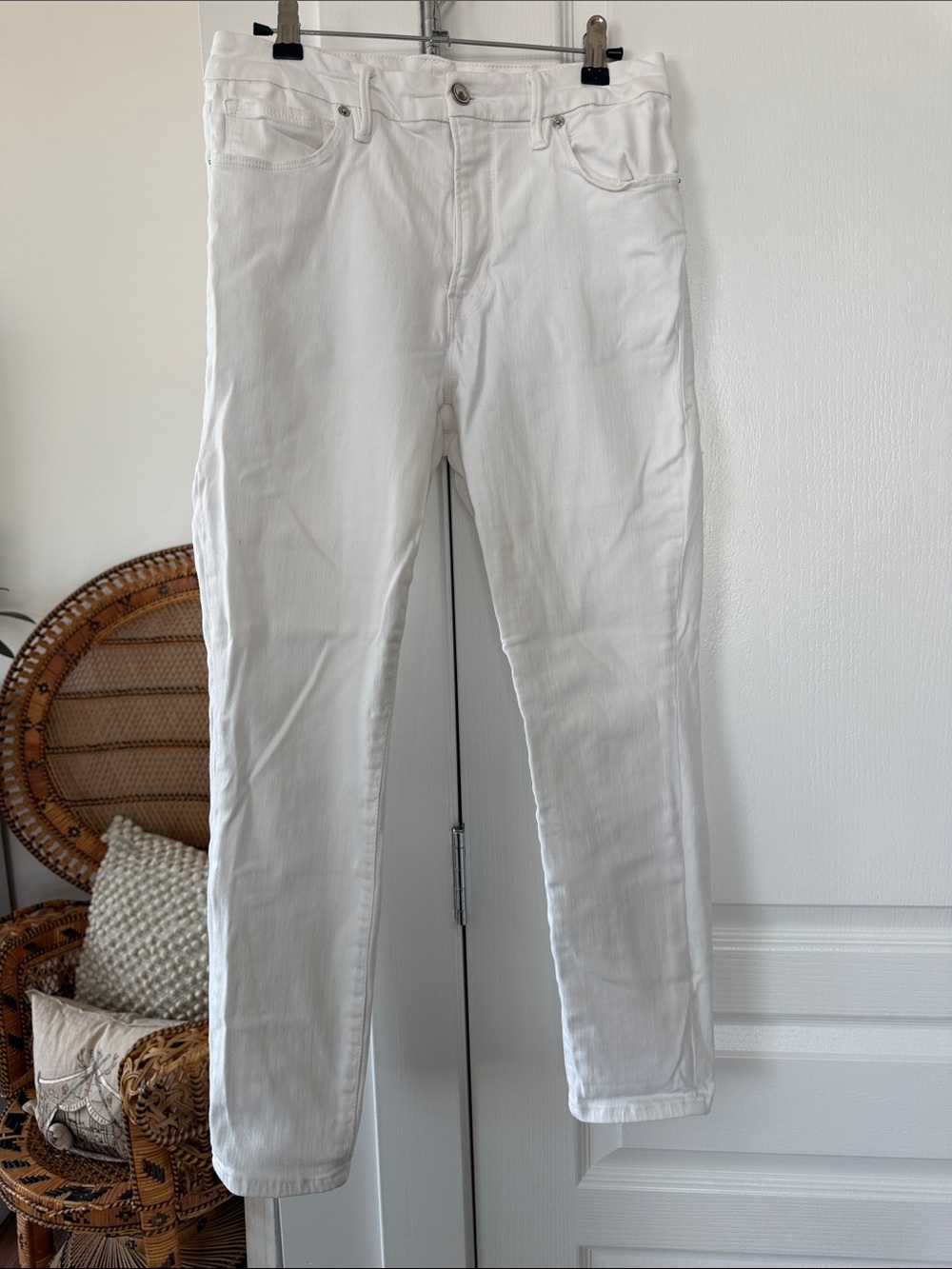 Good American White Women's skinny Straight Jeans